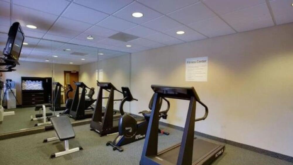 Holiday Inn Express Hotel & Suites Columbia-I-20 At Clemson Road By Ihg Экстерьер фото
