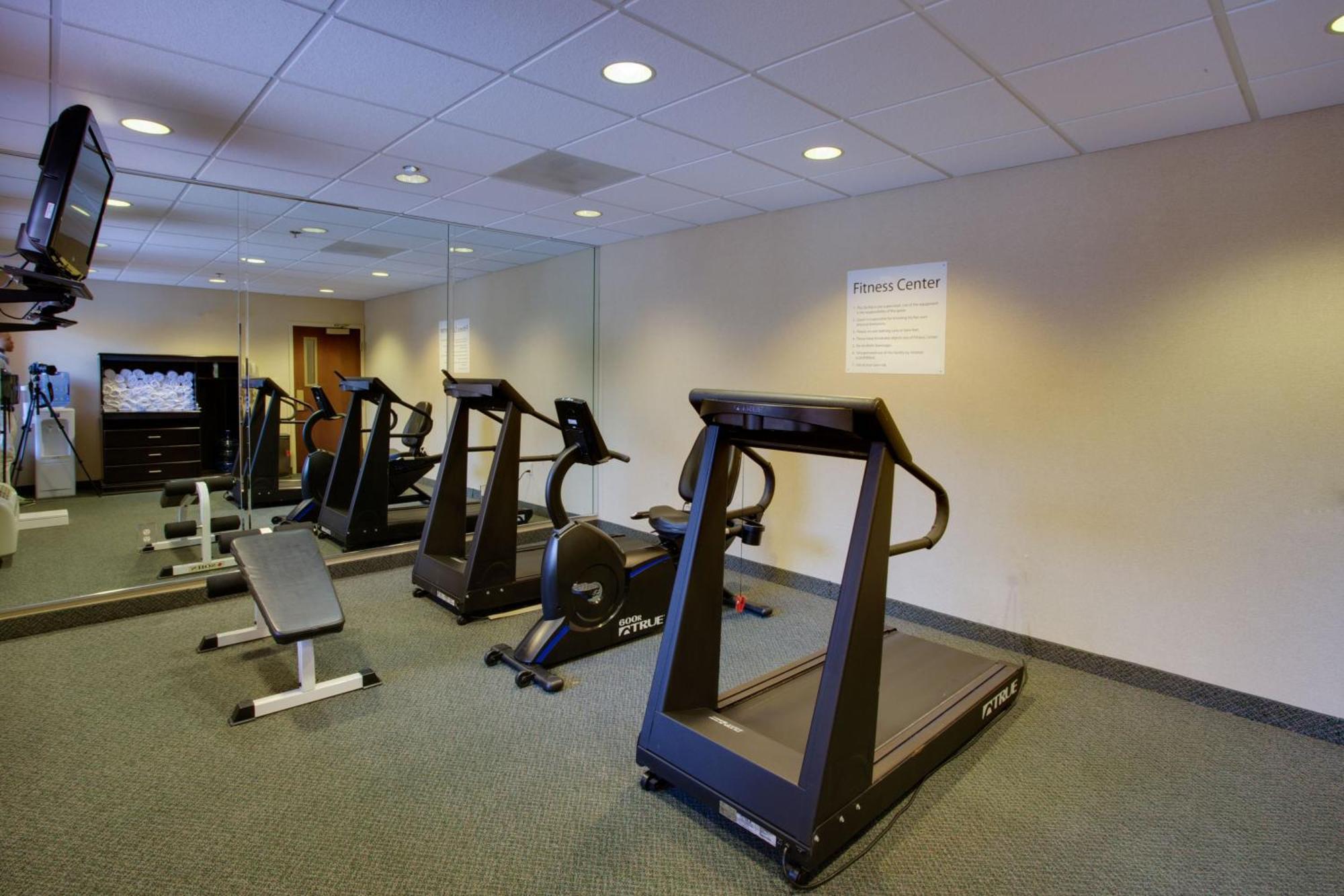 Holiday Inn Express Hotel & Suites Columbia-I-20 At Clemson Road By Ihg Экстерьер фото