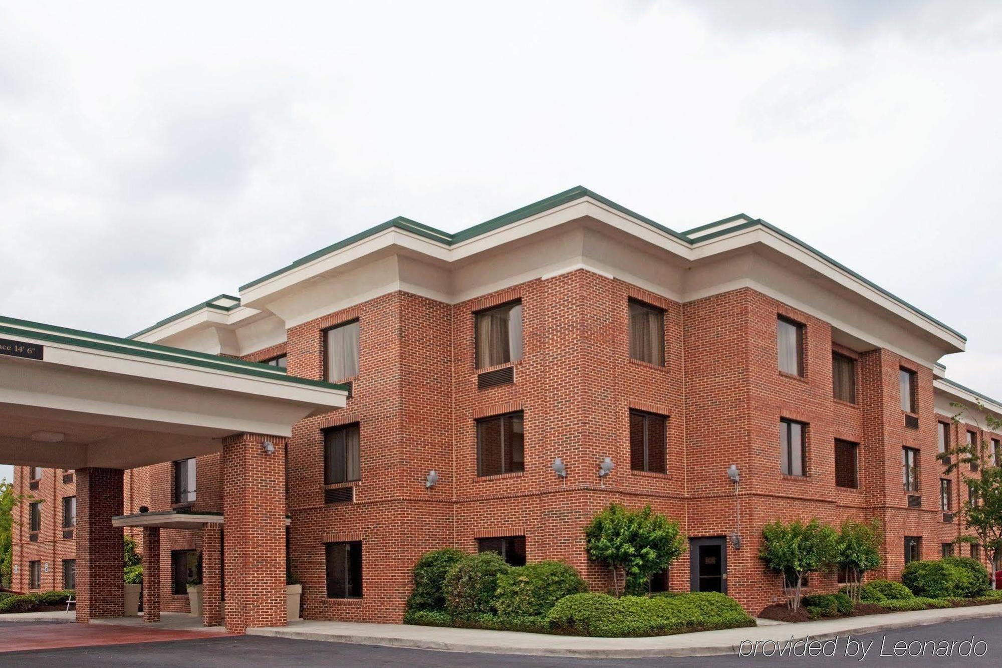 Holiday Inn Express Hotel & Suites Columbia-I-20 At Clemson Road By Ihg Экстерьер фото